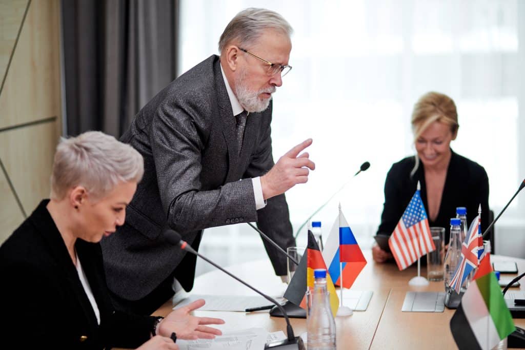 Policy discussions on adjusting the retirement age: what to know